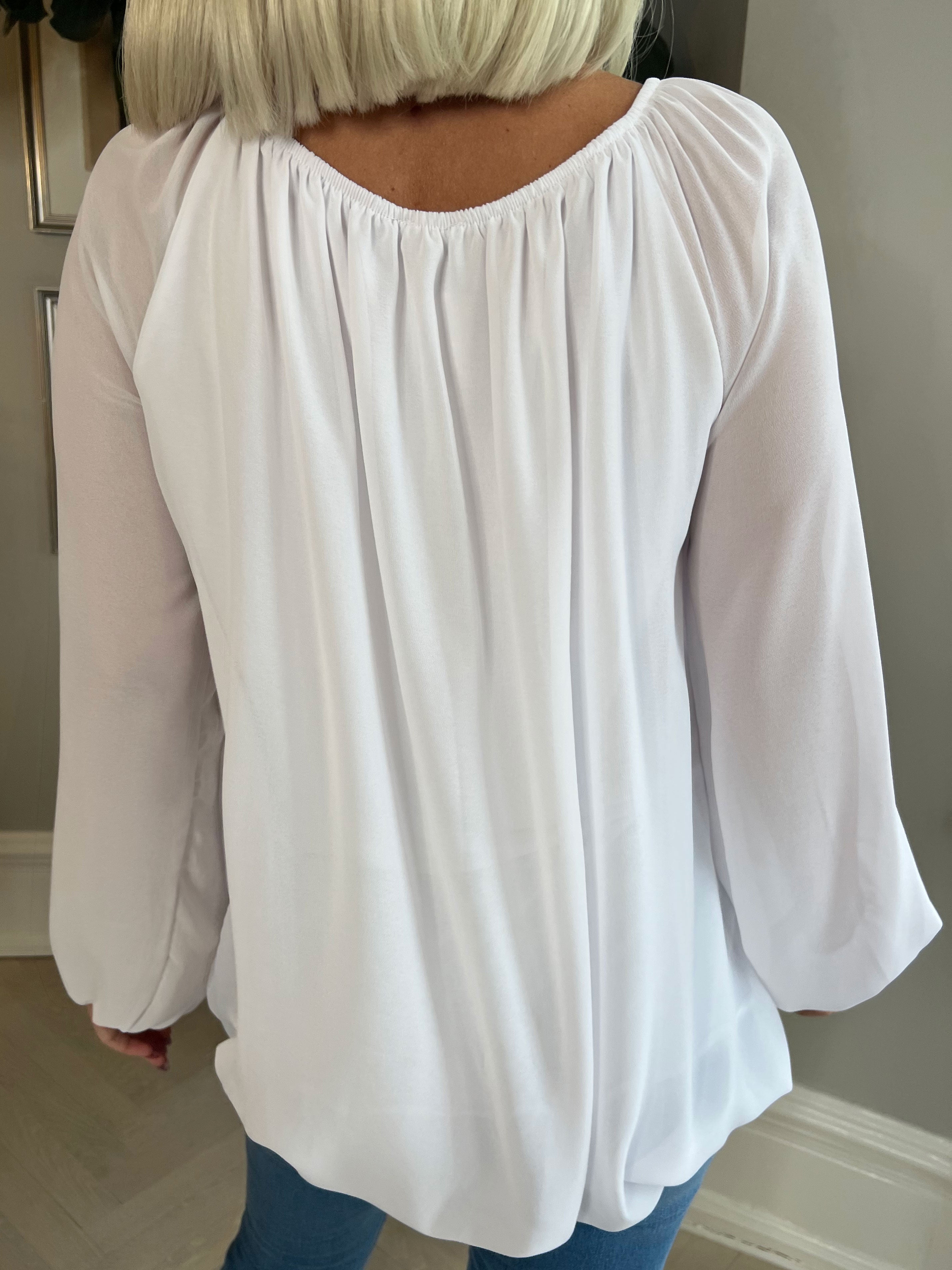 Ellen - Enkel tunika med elastik udskæring